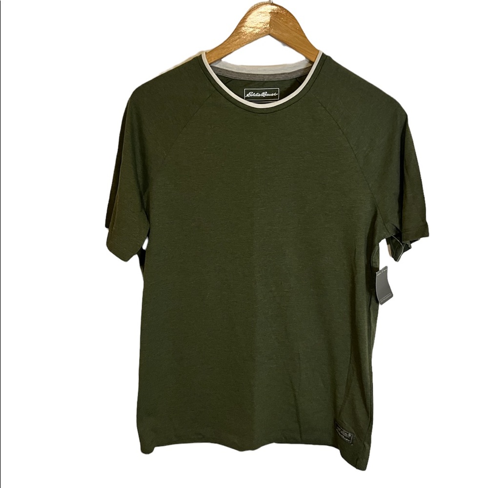Eddie Bauer Mens shirt. Size small.